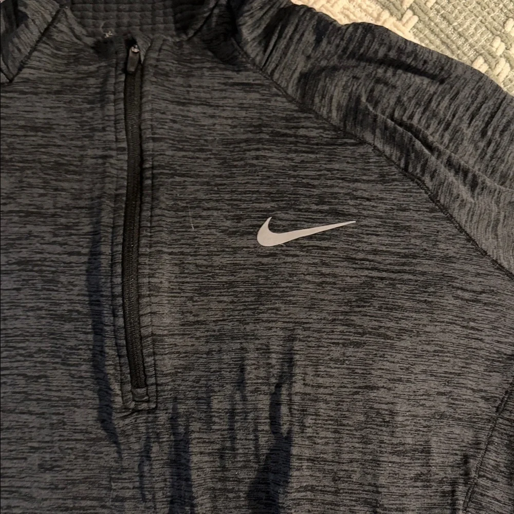 Women’s Nike gray quarter zip pullover